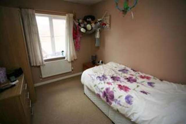  Image of 3 bedroom Detached house for sale in Osmund Road Devizes SN10 at DEVIZES SN10 DEVIZES, SN10 3GD