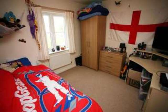  Image of 3 bedroom Detached house for sale in Osmund Road Devizes SN10 at DEVIZES SN10 DEVIZES, SN10 3GD