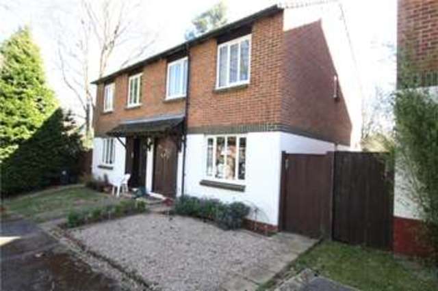  Image of 1 bedroom Maisonette for sale in Overthorpe Close Knaphill Woking GU21 at Knaphill Woking Knaphill, GU21 2LA