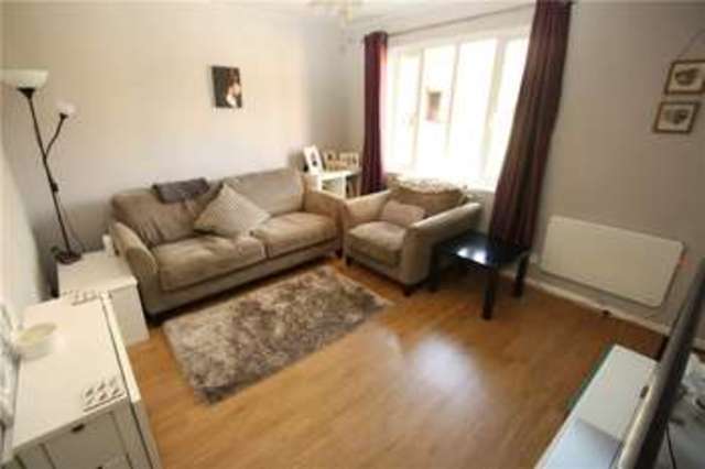  Image of 1 bedroom Maisonette for sale in Overthorpe Close Knaphill Woking GU21 at Knaphill Woking Knaphill, GU21 2LA