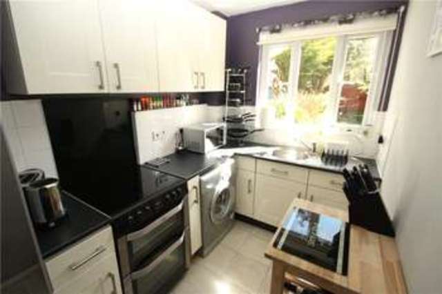  Image of 1 bedroom Maisonette for sale in Overthorpe Close Knaphill Woking GU21 at Knaphill Woking Knaphill, GU21 2LA