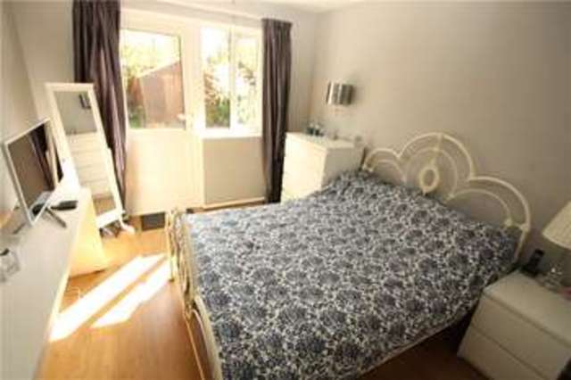  Image of 1 bedroom Maisonette for sale in Overthorpe Close Knaphill Woking GU21 at Knaphill Woking Knaphill, GU21 2LA