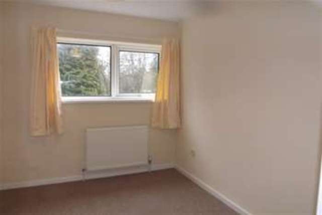  Image of 3 bedroom Detached house to rent in Pailton Road Shirley Solihull B90 at Solihull, B90 3NZ