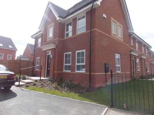  Image of 3 bedroom Terraced house to rent in Shinglers Drive Tipton DY4 at Parkers Way  Tipton, DY4 9EJ
