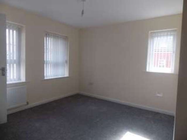  Image of 3 bedroom Terraced house to rent in Shinglers Drive Tipton DY4 at Parkers Way  Tipton, DY4 9EJ