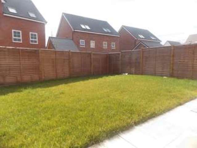  Image of 3 bedroom Terraced house to rent in Shinglers Drive Tipton DY4 at Parkers Way  Tipton, DY4 9EJ