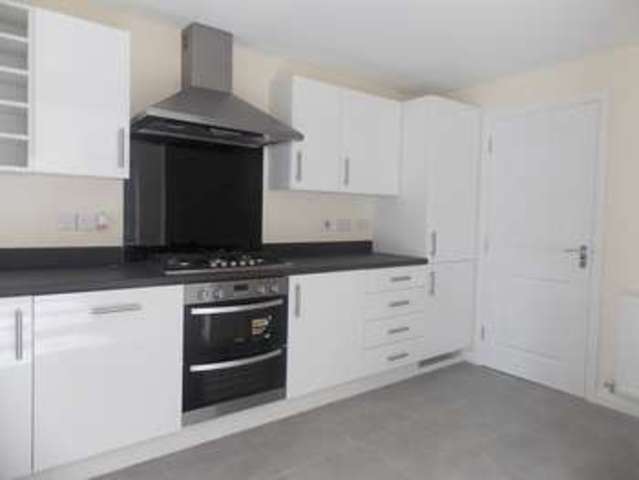  Image of 3 bedroom Terraced house to rent in Shinglers Drive Tipton DY4 at Parkers Way  Tipton, DY4 9EJ