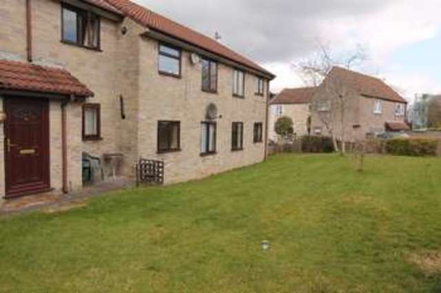  Image of 1 bedroom Ground Flat for sale in Victoria Place Farrington Road Paulton Bristol BS39 at Farrington Road Paulton Bristol, BS39 7XS