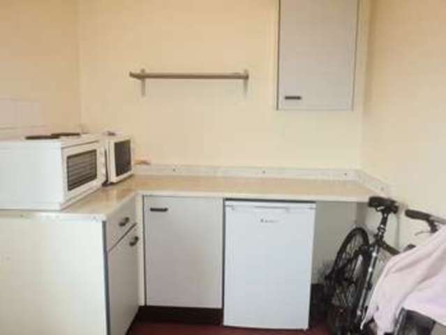  Image of 1 bedroom Flat to rent in Penarth Road Cardiff CF11 at Penarth Road Grangetown Cardiff, CF11 6FR