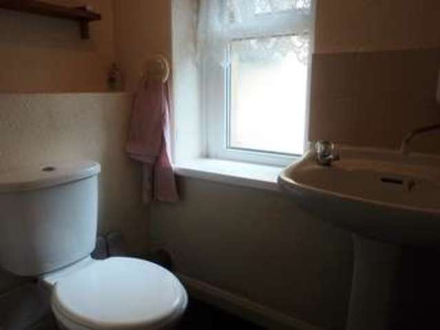  Image of 1 bedroom Flat to rent in Penarth Road Cardiff CF11 at Penarth Road Grangetown Cardiff, CF11 6FR