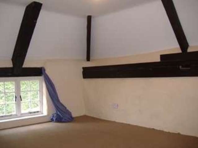  Image of 2 bedroom Cottage to rent in Pennys Hill Torquay TQ1 at Torquay Devon, TQ1 4HE