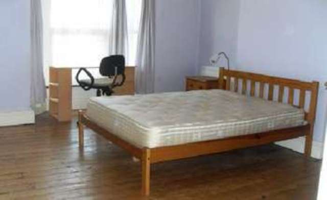  Image of 4 bedroom House Share to rent in Pershore Road Selly Park Birmingham B29 at Selly Oak Bristol Selly Oak, B29 7NX