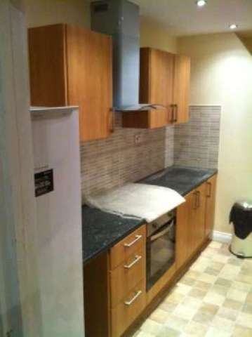  Image of 6 bedroom House Share to rent in Pershore Road Selly Park Birmingham B29 at Selly Park Bristol Selly Park, B29 7HG