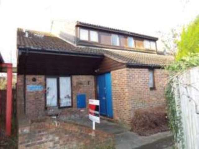  Image of 3 bedroom Terraced house for sale in Briscoe Road Pitsea Basildon SS13 at Pitsea Basildon Bowers Gifford, SS13 1AD