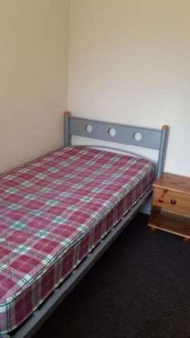  Image of 4 bedroom House Share to rent in Poole Crescent Harborne Birmingham B17 at Harborne Bristol Harborne, B17 0PD