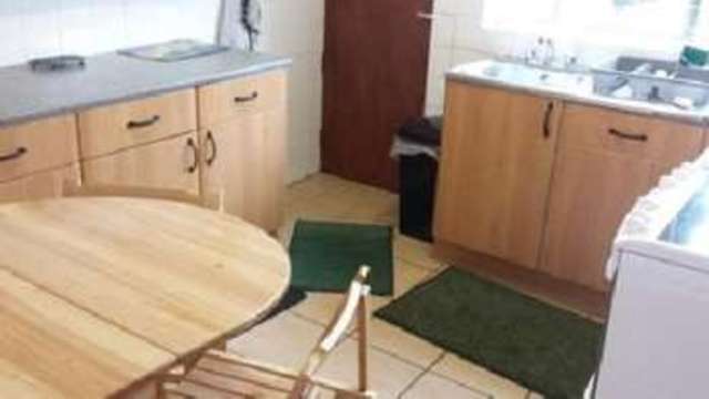  Image of 4 bedroom House Share to rent in Poole Crescent Harborne Birmingham B17 at Harborne Bristol Harborne, B17 0PD