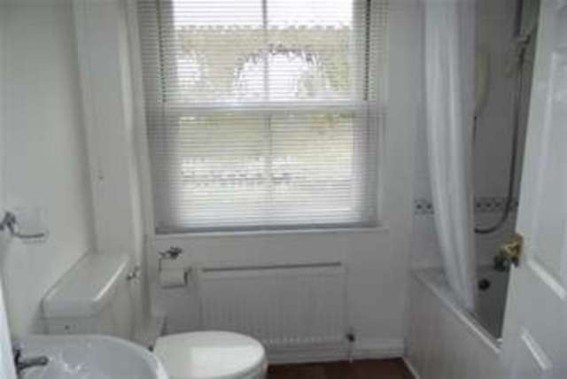  Image of 3 bedroom Detached house to rent in Treruffe Hill Redruth TR15 at Redruth, TR15 2PS