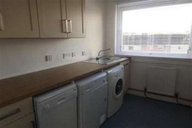  Image of 2 bedroom Flat to rent in Quebec Drive East Kilbride Glasgow G75 at Glasgow, G75 8SQ