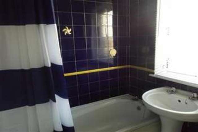  Image of 2 bedroom Flat to rent in Quebec Drive East Kilbride Glasgow G75 at Glasgow, G75 8SQ