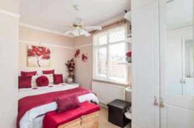  Image of 4 bedroom Bungalow for sale in Queenborough Road Minster on Sea Sheerness ME12 at Minster on Sea Sheerness Halfway Houses, ME12 3DB