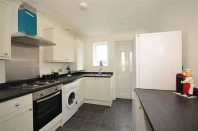  Image of 2 bedroom Detached house for sale in Queens Avenue Snodland ME6 at Snodland Kent Snodland, ME6 5BL