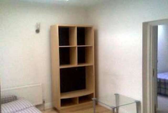  Image of 2 bedroom Flat to rent in Queen's Gate London SW7 at Kensington London Kensington, SW7 5AB