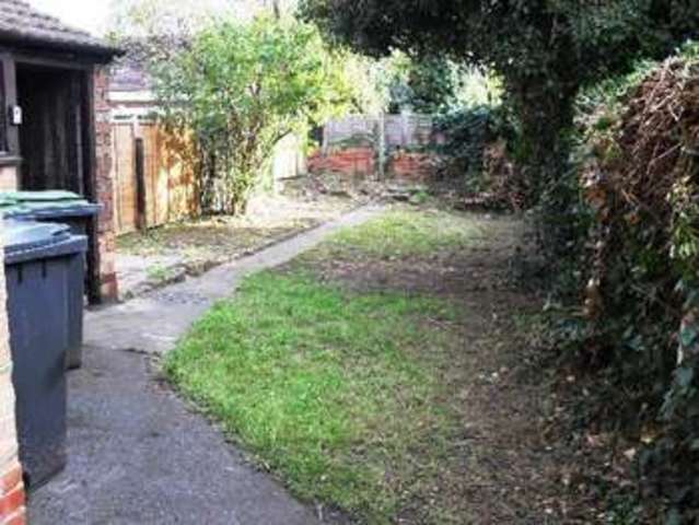  Image of 5 bedroom House Share to rent in Queens Road Beeston Nottingham NG9 at Beeston Bristol Beeston, NG9 2BB