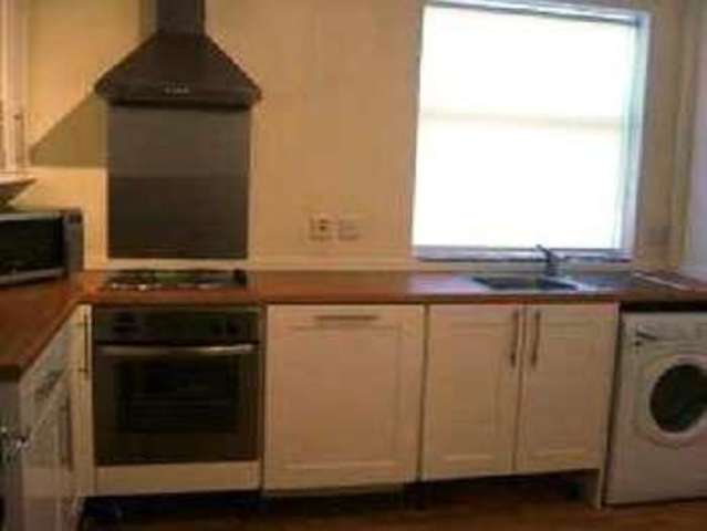  Image of 5 bedroom House Share to rent in Queens Road Beeston Nottingham NG9 at Beeston Bristol Beeston, NG9 2BB