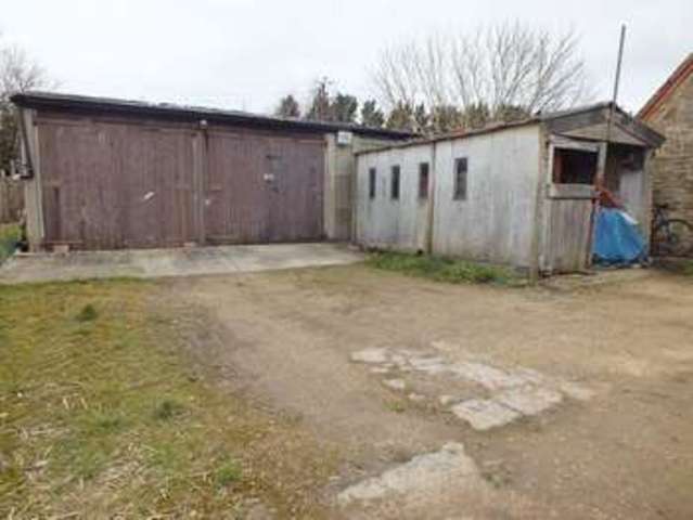  Image of 3 bedroom Terraced house for sale in Shipton-on-Cherwell Kidlington OX5 at Shipton-On-Cherwell Kidlington, OX5 1JP