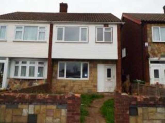  Image of 3 bedroom Semi-Detached house for sale in Edwin Close Rainham RM13 at Rainham  South Hornchurch, RM13 8TL