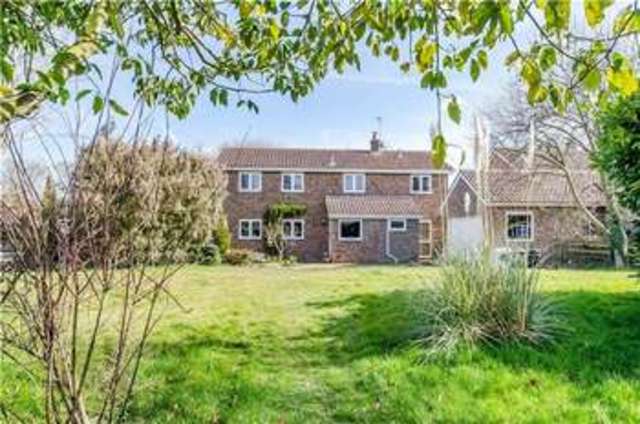  Image of 5 bedroom Detached house for sale in Rayners Close Fowlmere Royston SG8 at Fowlmere, SG8 7TF