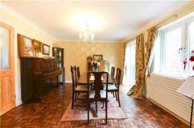  Image of 5 bedroom Detached house for sale in Rayners Close Fowlmere Royston SG8 at Fowlmere, SG8 7TF