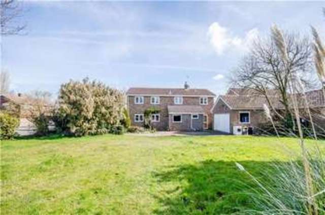  Image of 5 bedroom Detached house for sale in Rayners Close Fowlmere Royston SG8 at Fowlmere, SG8 7TF