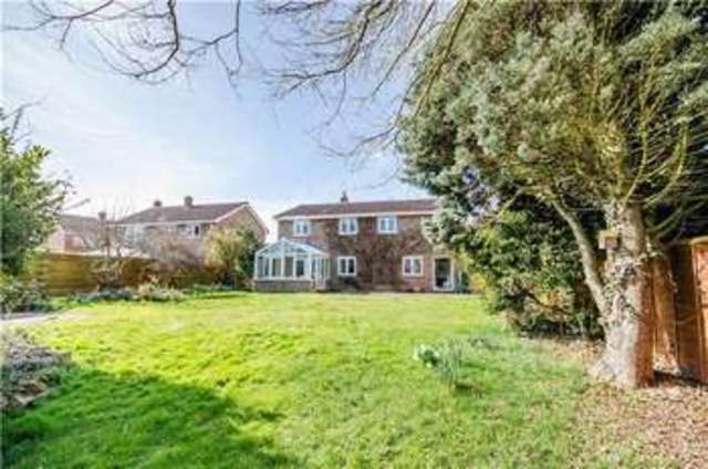  Image of 5 bedroom Detached house for sale in Rayners Close Fowlmere Royston SG8 at Fowlmere, SG8 7TF