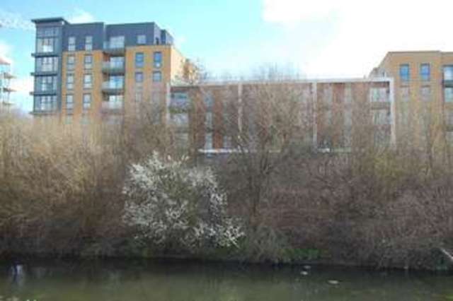  Image of 2 bedroom Flat to rent in Whale Avenue Reading RG2 at Reading, RG2 0GY