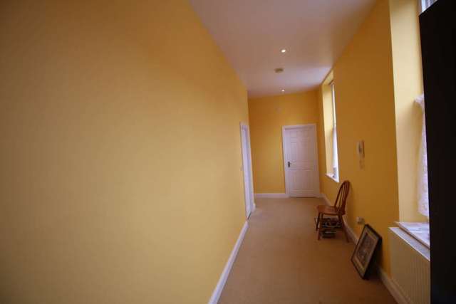  Image of 1 bedroom Apartment to rent in Hawthorn Road Charlton Down Dorchester DT2 at Redwood House  Dorchester, DT2 9UH