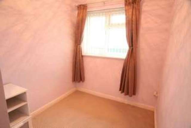 Image of 3 bedroom Semi-Detached house to rent in Renton Road Stretford Manchester M32 at MANCHESTER, M32 0TS