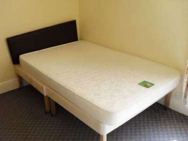  Image of 3 bedroom House Share to rent in Reservoir Retreat Edgbaston Birmingham B16 at Edgbaston Bristol Edgbaston, B16 9EH