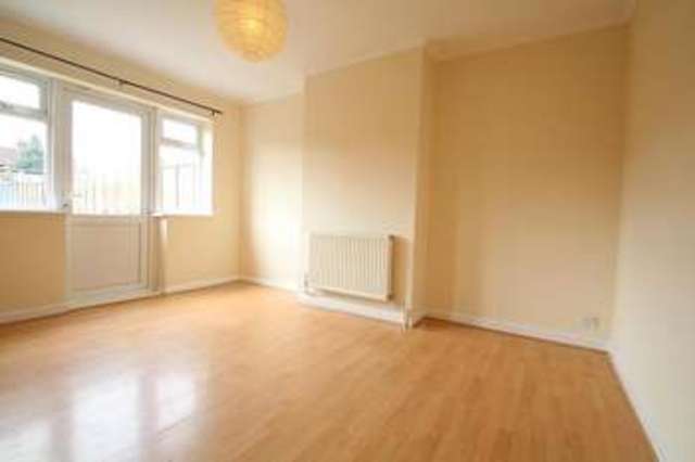  Image of 3 bedroom Detached house to rent in Ringwood Avenue Croydon CR0 at Croydon, CR0 3DT