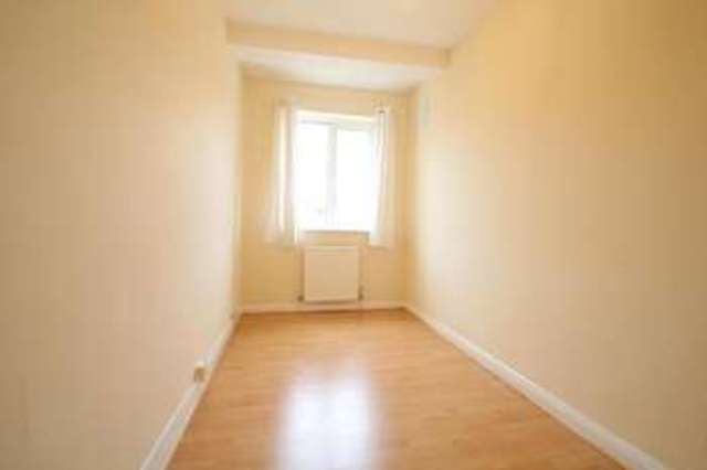  Image of 3 bedroom Detached house to rent in Ringwood Avenue Croydon CR0 at Croydon, CR0 3DT