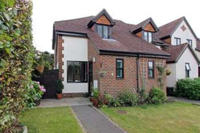  Image of 2 bedroom End of Terrace to rent in Chilmark Court Riverside Close Liss GU33 at Liss Hampshire, GU33 7SA