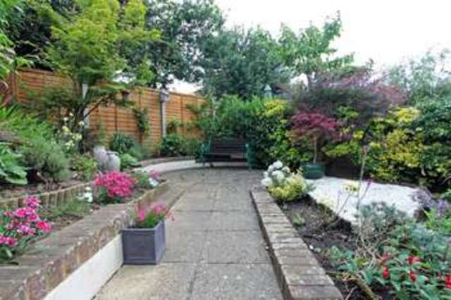  Image of 2 bedroom End of Terrace to rent in Chilmark Court Riverside Close Liss GU33 at Liss Hampshire, GU33 7SA