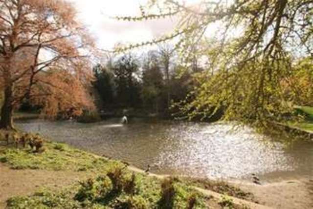  Image of 2 bedroom Flat to rent in Vincent Close Bromley BR2 at Bromley, BR2 9ED