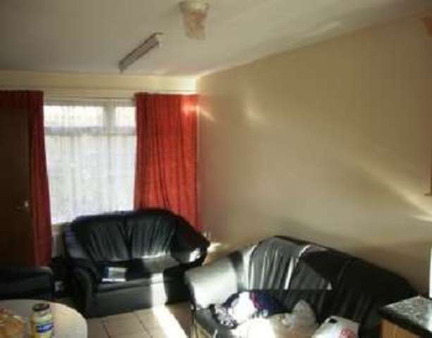  Image of 5 bedroom House Share to rent in Roman Way Edgbaston Birmingham B15 at Edgbaston Bristol Edgbaston, B15 2SJ