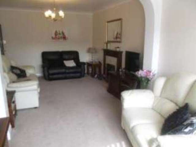  Image of 4 bedroom Semi-Detached house for sale in Squirrels Heath Road Harold Wood Romford RM3 at Harold Wood  Harold Wood, RM3 0LU