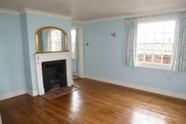  Image of 3 bedroom Terraced house to rent in Green Hill View Romsey SO51 at Romsey, SO51 8HE