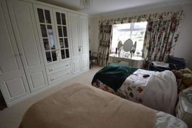  Image of 2 bedroom Detached house for sale in Saltdean Close Bexhill-on-Sea TN39 at Bexhill On Sea, TN39 3ST