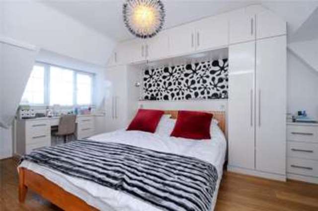  Image of 4 bedroom Detached house for sale in Sandhills Knowl Hill Reading RG10 at Knowl Hill Reading Knowl Hill, RG10 9XX