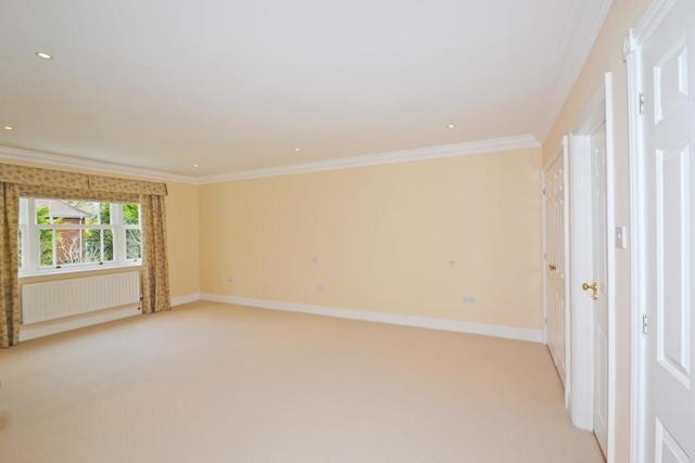  Image of 5 bedroom Detached house to rent in Sandringham Park Cobham KT11 at Cobham Surrey Surrey, KT11 2EQ