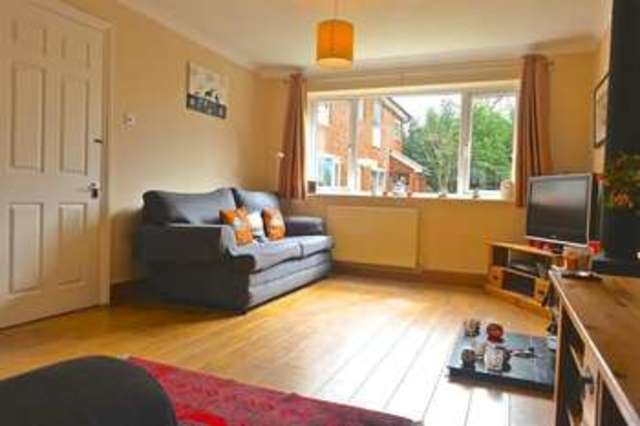  Image of 3 bedroom End of Terrace for sale in Sandy Lane Wokingham RG41 at Wokingham Berkshire Barkham, RG41 4DD